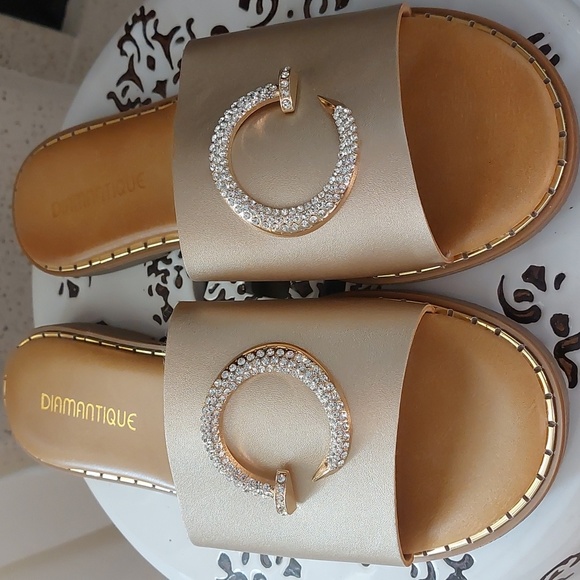 Sandals - Picture 2 of 8